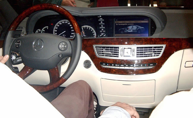 Mercedes ntg2 command v12 software