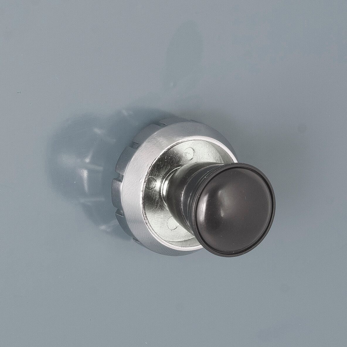 Soundlabs Group RetroSound Black Car Radio Knobs with Chrome Winged Back Knob