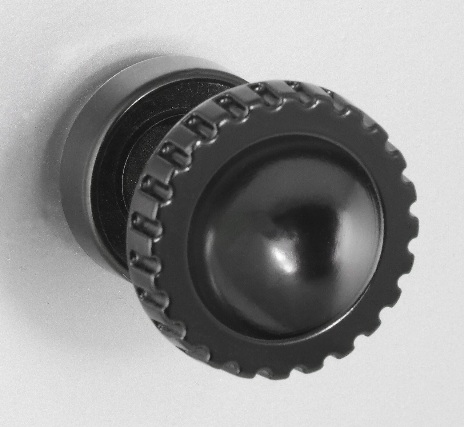 Soundlabs Group RetroSound Black Car Radio Knobs Set with Chrome Ribbed